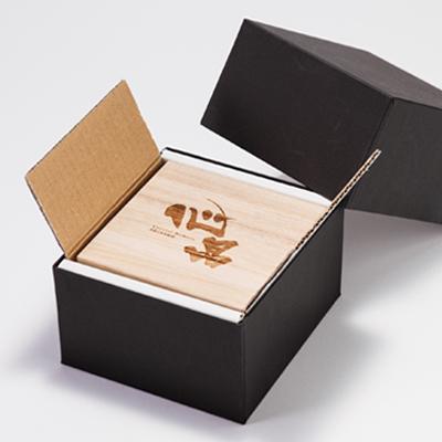 ふるさと納税 尾張旭市 クリスタルメモリー心晶【裏面黒】 |  | 03