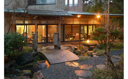 【「加賀料理まほろば」 （金沢白鳥路　ホテル山楽）】ペアディナー食事券 《郷土料理会席》