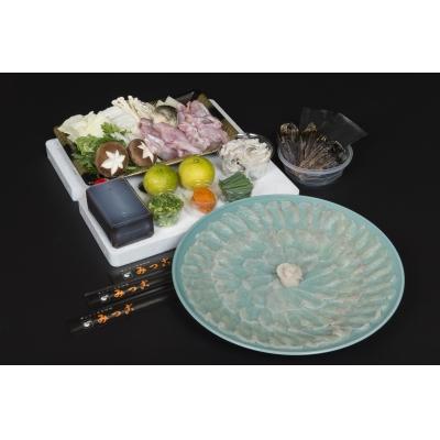 ふるさと納税 臼杵市  豊後水道の天然物!天然とらふぐセット(3人前)[冷蔵][天然とらふぐ1kg超え活魚使用]割烹みつご |  | 01