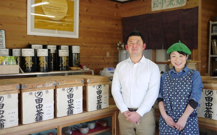 八女茶「極上煎茶」2本・九州銘茶「特上煎茶」八重2本飲み比べセット 【佐賀県産 銘茶 嬉野茶 知覧茶 まろやか コク 香り お徳用】(H047101)
