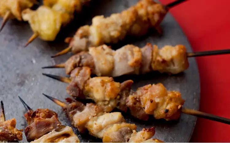 55P2307 比内地鶏　焼き鳥16本セット【 あきた六次会】