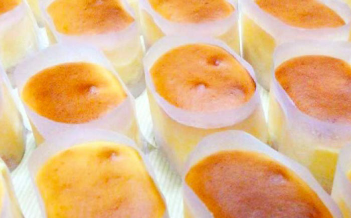 チーズスフレ 春日チーズ 10個入り 広島県福山市/有限会社カフェ・コンディトライ・シューベルト チーズスフレ チーズ スフレ チーズケーキ ケーキ 一口サイズ スイーツ お菓子 おかし スフレチーズ