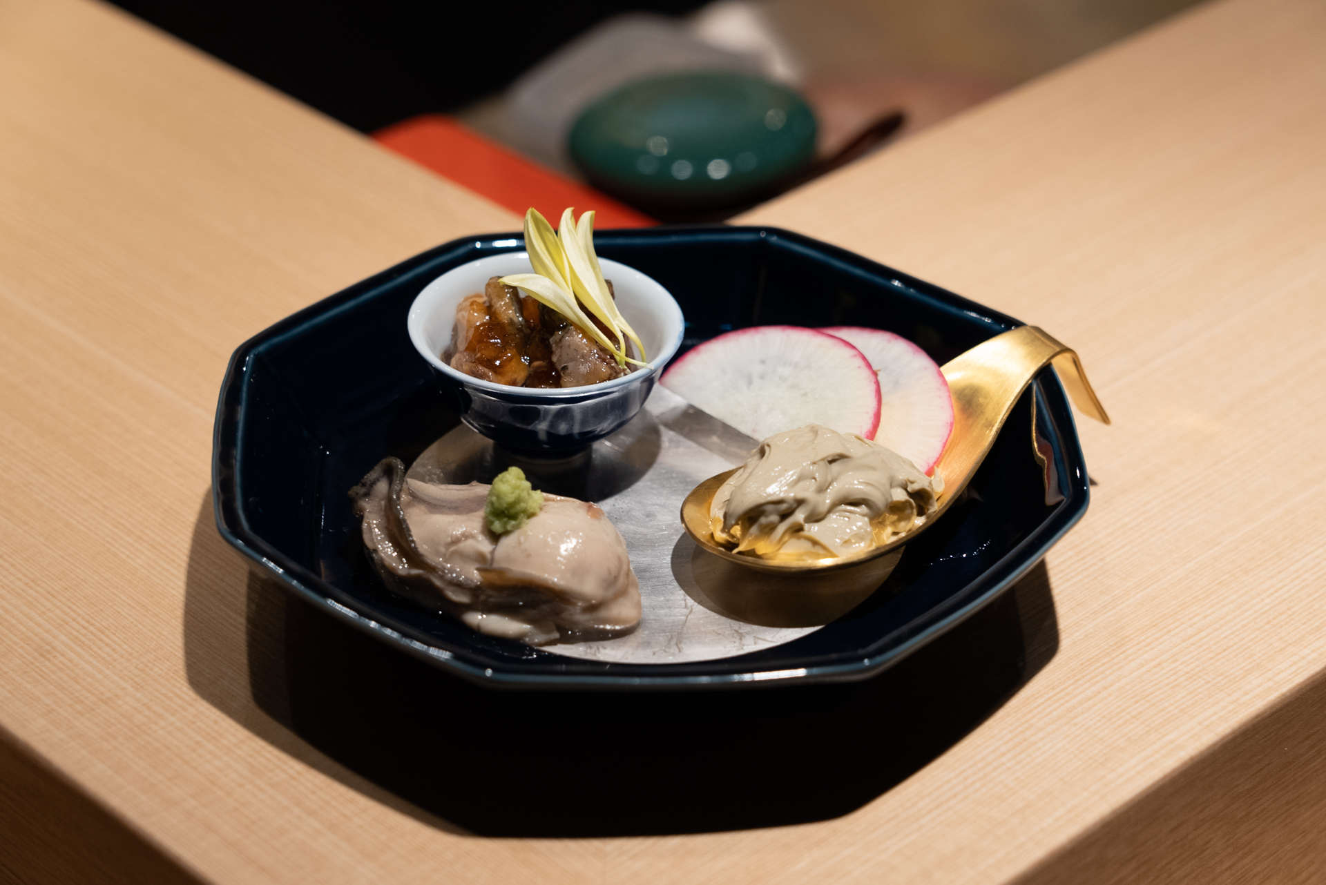 【三軒茶屋 鮨雅 MIYAVI】 本格江戸前鮨 お食事クーポン券 10,000円分（ふるさとチケット）三軒茶屋駅徒歩1分 食事券 利用券 チケット 寿司 スシ 日本料理 食事 ディナー ご褒美 プレゼ