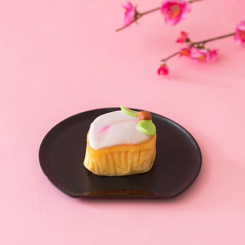 【ふるさと納税】こもも 3本入 手作り 桃かすてら かすてら カステラ お菓子 菓子 個包装 小分け ひな祭り 桃の節句 ギフト 贈答 贈り物 長崎 スイーツ デザート 洋菓子 和菓子 和洋菓子 お土産 白水堂 九州 送料無料