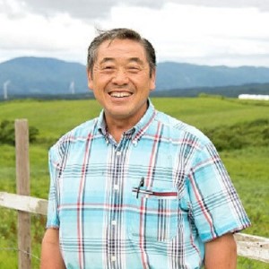 幸せのミルクからつくった ヨーグルトコーヒーシャンプー 300ml 1本 シャンプー 土田牧場 保湿 美容 バスグッズ バス用品 日用品 衛生用品 消耗品 生活用品 秋田 秋田県 にかほ市