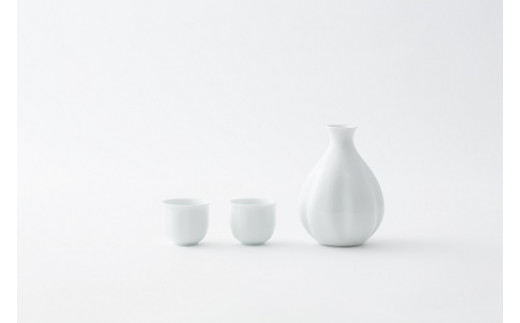 
            【セット】【照井一玄】有田焼／白磁半酒器　徳利と猪口2客のセット
          