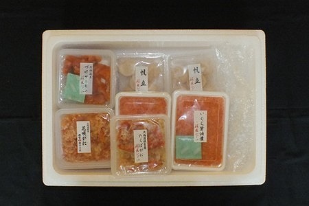 【北海道根室産】海鮮5種詰合せ(いくら、たらばがに、花咲がに、ほたて、サーモン) D-42073