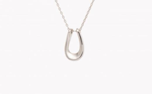 プラチナ ホ－スシュ－ペンダント 鏡面仕上げ ネックレス ジュエリー レディース アクセサリー