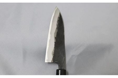 刀匠が丹精込めて仕上げた切味抜群　小包丁（刃渡120mm）＜039-005_5＞