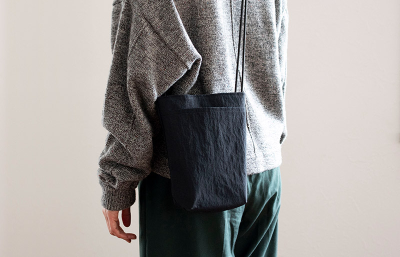 ミニショルダーバッグ KONBU(R)【ブラック 撥水素材 ナイロン生地 日本製 軽量 ファッション】　 G2848