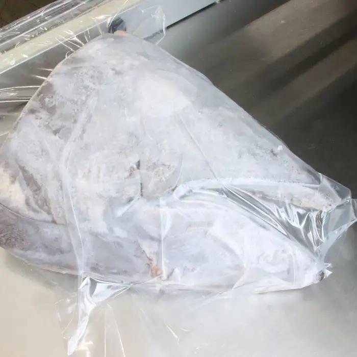 メバチマグロ兜 頭半割1個分（1kg） 1/2カット×1個 [0015-0069]