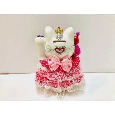 ふるさと納税 中間市 金運親子招福ジュエリー招き猫エリザベス(LL)R赤座布団付き |  | 03