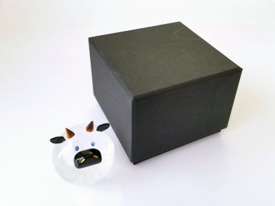 甲州水晶貴石細工 / 天然水晶 干支 (丑）