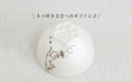 【波佐見焼】ぶらさがり猫 肉球 茶碗 3柄セット〈ミケ,トラ,クロ〉 [OAQ052] / 茶碗 ちゃわん 皿 食器 陶器 陶磁器 茶碗セット かわいい ネコ ねこ食器 陶器セット 茶碗セット 波佐見