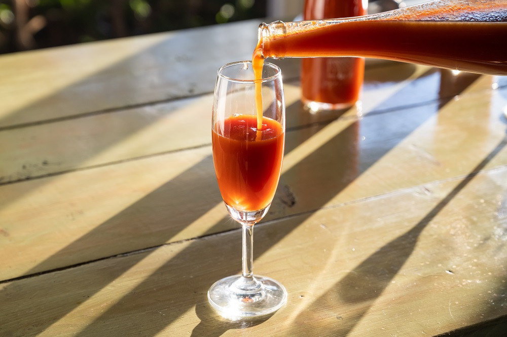 トマトジュース 500ml ×2本 | トマト100％ 1l 野菜ジュース 無添加 100%トマトジュース 濃厚 プレミアム ミニトマト 濃い 糖度 10度 ジュース リコピン ドリンク 飲み物 500ミリリットル 1リットル 野菜 飲み物 健康 ご褒美 ごほうび 贅沢 優しい やさしい 飲料 内田農園 ベジファーム北本 埼玉県 北本市