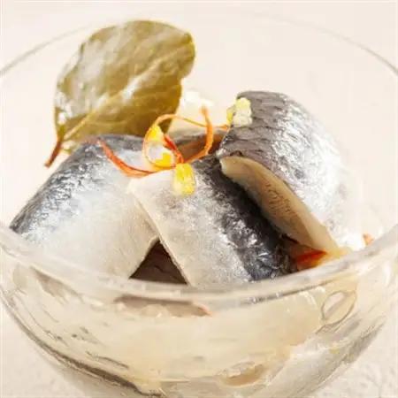 北海道釧路産いわし イワシ酢漬け「ピクルドサーディン」340g×2個_ピクルス風のお酢に漬け込む 釧之助の ピクルド サーディン イワシ 鰯 酢漬 もう一品 釧之助本店でも 大冷凍 調理済み 一人暮ら