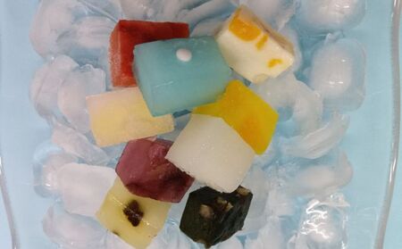【溶けない!? 新食感】葛アイス「シャリぷる」ミニアソート40個入 ひんやり、ぷるぷる、食べ比べ 夏のデザート ［菓子舗 木村屋］【 お菓子 スイーツ ぷるぷる 小分け 食べ比べ いちご みかん 桃 しろくま ラムネ 宇治 抹茶 チョコ ぶどう 夏 秋田 羽後 】