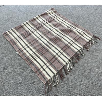 ふるさと納税 泉大津市 ウール100%　可愛いチェック柄のウールひざ掛け　大判サイズ(70×140cm)　AW-502