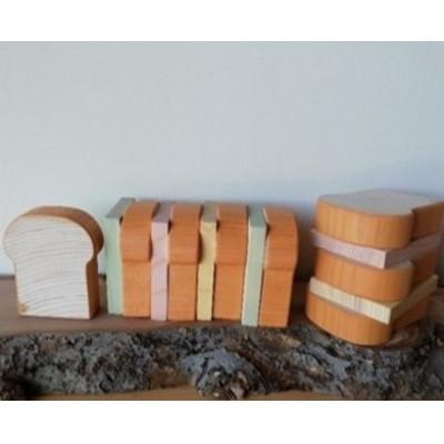 ふるさと納税 三次市 やさしい木のおもちゃプレゼントセットB |  | 02