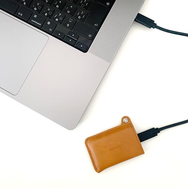 PUレザーポーチ付き ポータブルSSD　1TB