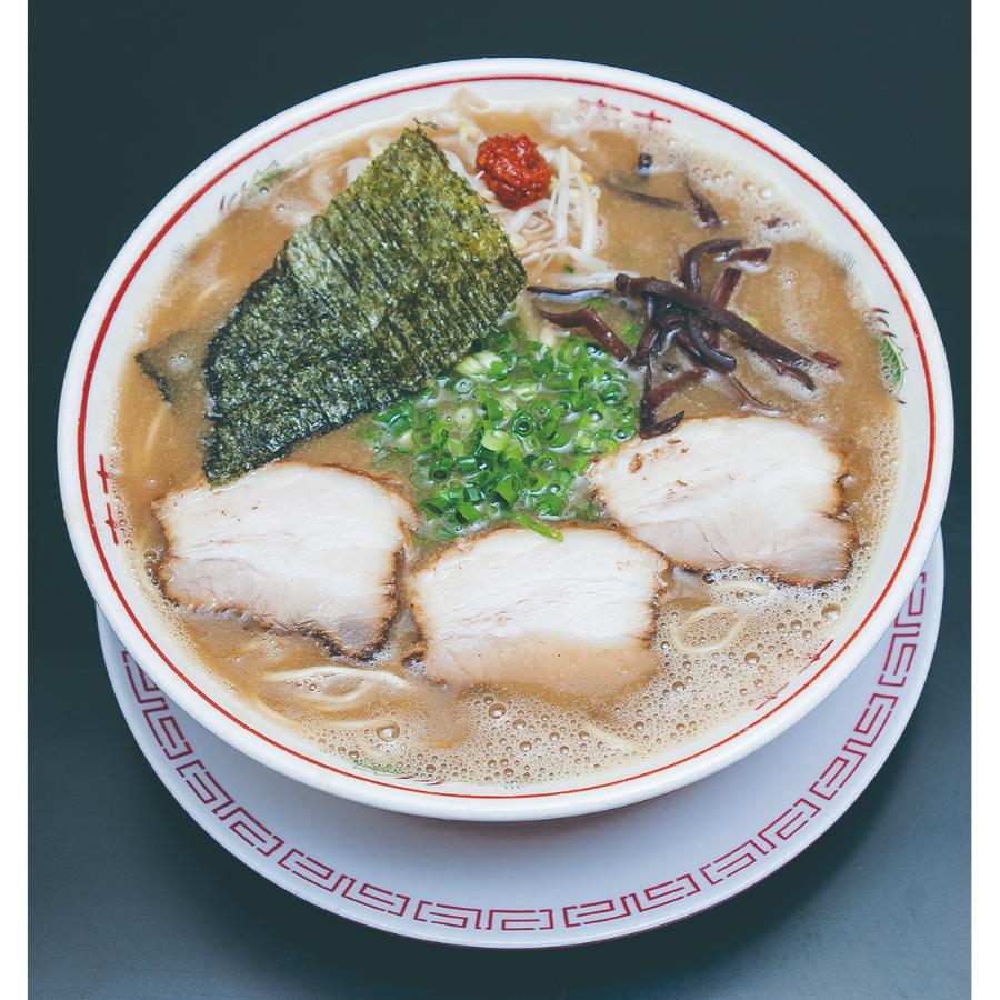 ＜ラーメンマン＞こってりとんこつセット （ラーメン・ギョーザ・タレ・激辛高菜）