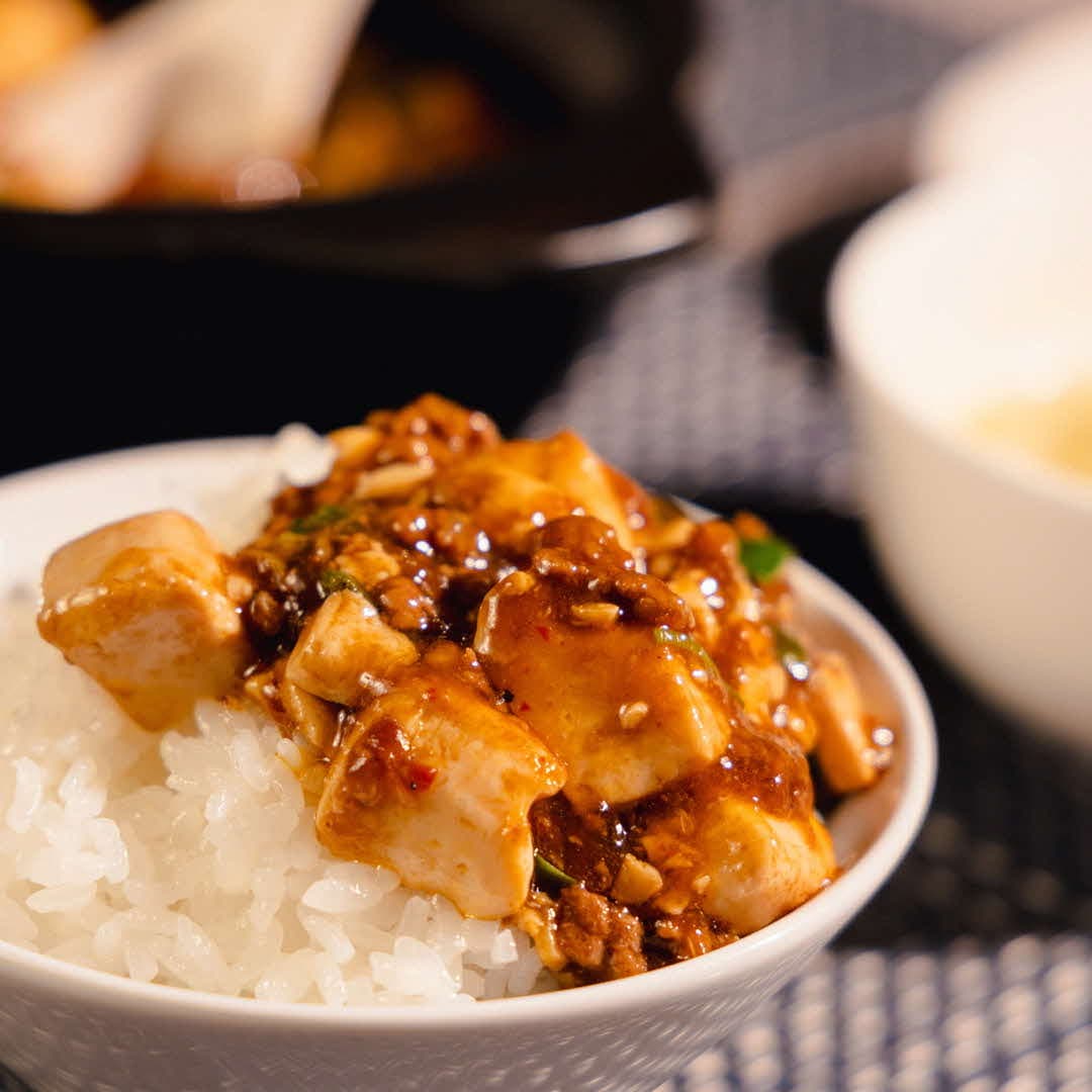 【中辛】麻婆豆腐の素 (2〜3人前)× 5パック 豆板醤 調味料