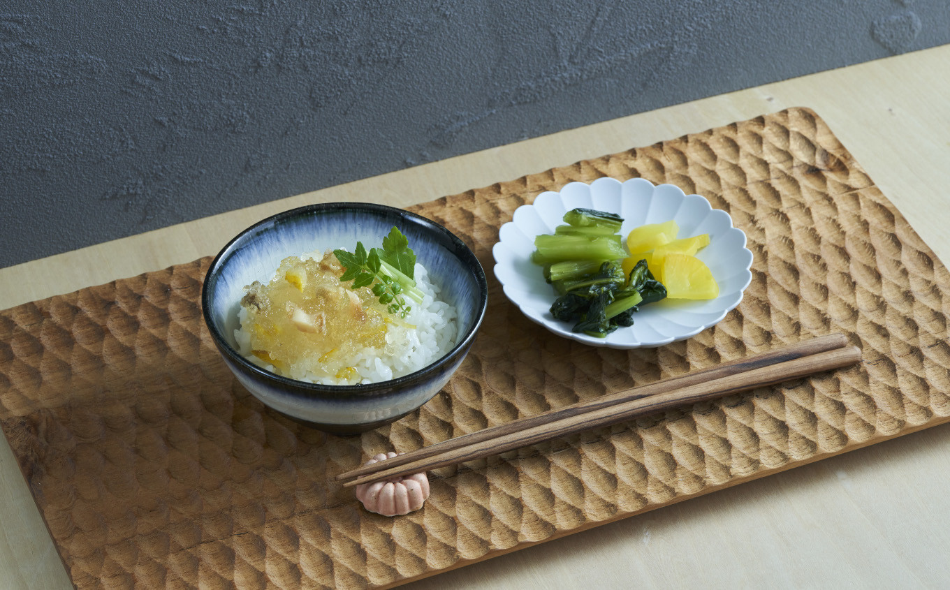 温かいご飯の上にのせて、とろ～り煮こごり飯【鮑】