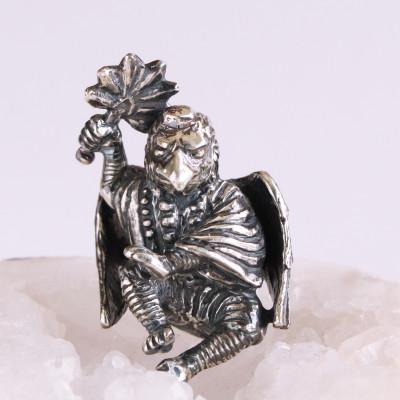 ふるさと納税 山梨県 【和の彩 wanoiro】銀製『烏天狗』妖怪もののけ根付ジュエリー 659-857 |  | 01