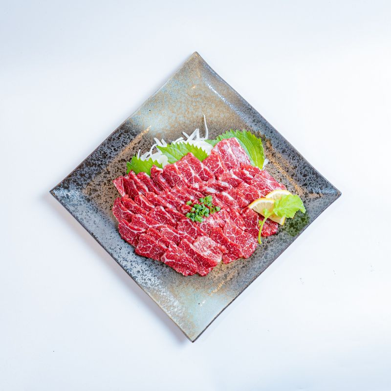 【ふるさと納税】【定期6回】 馬刺し 特選スライス 300g 定期便 馬刺 馬肉 肉 お肉 スライス 冷凍 桜屋 熊本