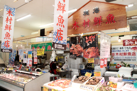 鳥取県産 タグ付き松葉ガニ 700g以上 2枚