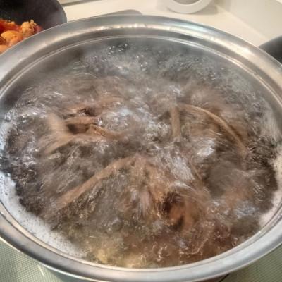 ふるさと納税 南国市 グアバ農園のグルテンフリーパスタ玄米麺　100g×48袋セット |  | 03