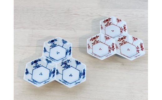 
                  伊万里焼 ウロコ芙蓉手（青・赤）毘沙門三品盛 165-H1616
                