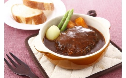 創業120余年　老舗精肉店　スギモト　松阪牛入り煮込みハンバーグ（110g）×4枚 | ハンバーグ 煮込みハンバーグ 松阪牛ハンバーグ 国産牛 松坂牛 老舗精肉店 創業百年超 生ハンバーグ 冷凍 惣菜 高級肉 洋食 人気 おすすめ ジューシー 食べ比べ おかず 贈り物 ギフト 送料無料