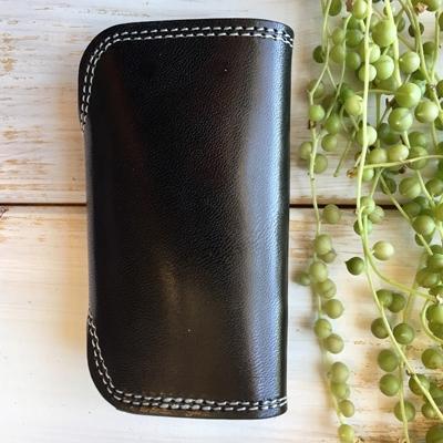 ふるさと納税 京丹後市 本革【アールキーケース】牛革ブラック 栃木レザー使用 110mm×60mm 角に丸味のあるキーケース |  | 01