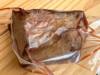 ttm157土佐あかうしローストビーフ（約300ｇ）
