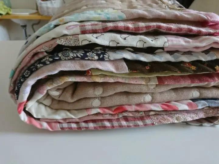 ハンドメイドの国産6重ガーゼの【100cm×70cm】サイズブランケット（ピンク）