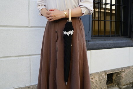 雪華模様の刺繍入り日傘（晴雨兼用・サイズ50ｃｍ・UV加工・麻50％綿50％）カラー：黒_BL19◇