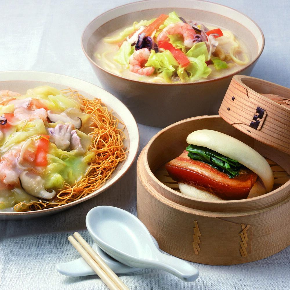 【ふるさと納税】【全6回定期便】具材付き!長崎ちゃんぽん（350g×2）・皿うどん揚麺（263g×2）・角煮まんじゅう（90g×4）詰合せ ×6回 チャンポン 具材付き 野菜 豚肉 お肉 冷凍 長崎県 長崎市 送料無料