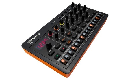 【Roland】AIRA Compact / T-8 Beat Machine 【配送不可：離島】楽器 手のひらサイズ 静岡 浜松市