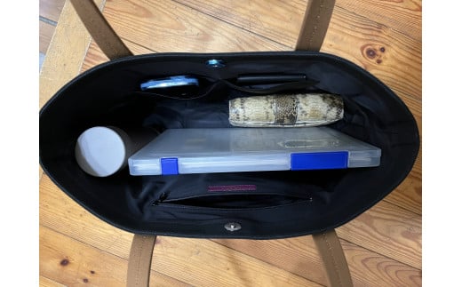 【AKIRAオリジナル】【マツコの知らない世界 で紹介されました！】大きなトートバッグ メンズショルダータイプ 黒帆布×茶色帆布【2025年7月以降順次発送】 A4対応 大きい 大容量 軽量 軽い 横