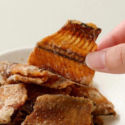 ふるさと納税 阪南市 【はんなん旨いもん】より選り2品(太刀魚の骨せんべい・あなごの骨せんべい:各4袋)【複数個口で配送】 |  | 01