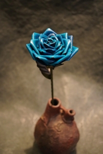 Eterna -Leather Rose- カラー 青 ／ 国産 革 レザー ローズ バラ 造花 アートフラワー 小物 インテリア 記念日 プレゼント 奈良県 葛城市【area001-blue】
