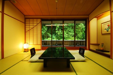 京都 湯の花温泉 松園荘保津川亭 4名様 宿泊券(スタンダード客室) 1泊2日(朝食・夕食付き)  京都旅行 京都観光 京都宿泊 京都トラベル 京都温泉