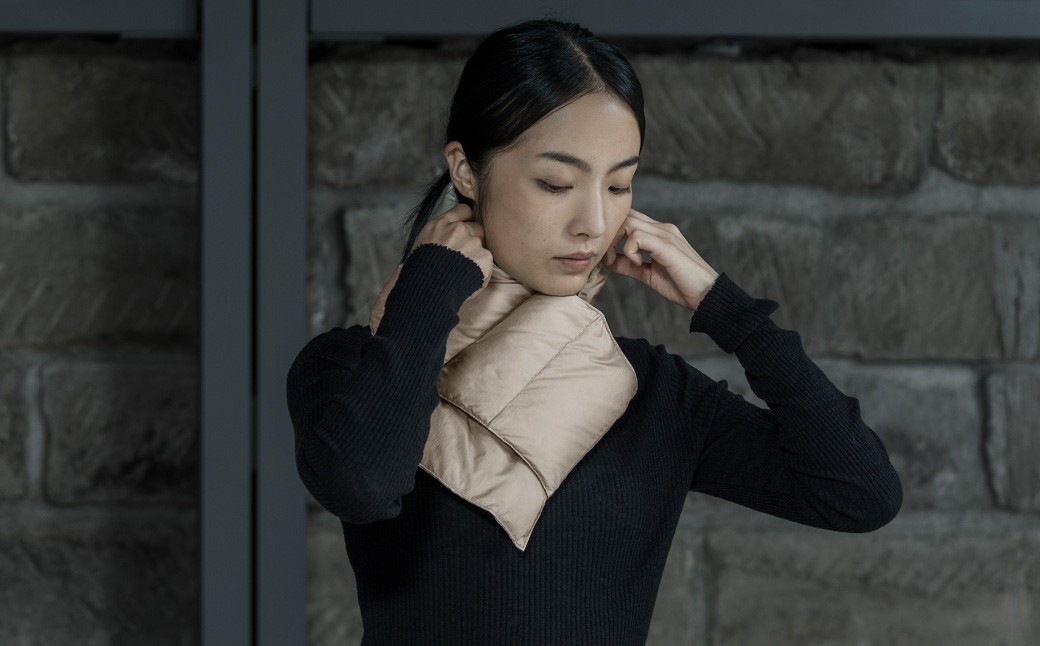 
            ＜UNISEX＞ 北海道ダウン ： RETAR NUY ／ レタールヌイ ［KOKARI ／ コカリ］ DOWN MUFFLER 【2025年11月下旬より発送開始】 ダウンマフラー マフラー ダウン ショートマフラー 男女兼用 ユニセックス 北海道 小樽市
          