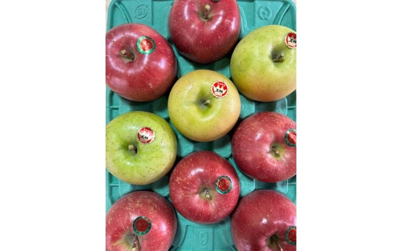 
            青森県津軽のりんご 「サンふじ・王林」秀品 1段(3kg箱)
          
