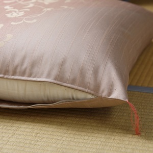 高級座布団　陽春　赤色