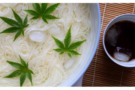 M-BG9.【三輪素麺】極細おだまき 1年熟成 3.2kg (50g×64束) 化粧木箱入り (KG-32)