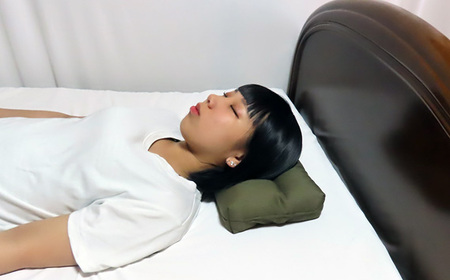 No.572 【キャンプや車中泊にも！】erinoa 小さいまくら