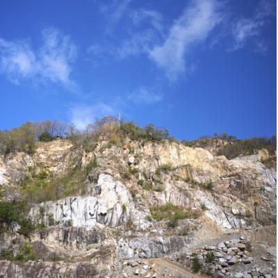 ふるさと納税 高松市 庵治石7個セット (精密加工) 焚火台 STONE QUEST 折りたたみ脚用 |  | 02